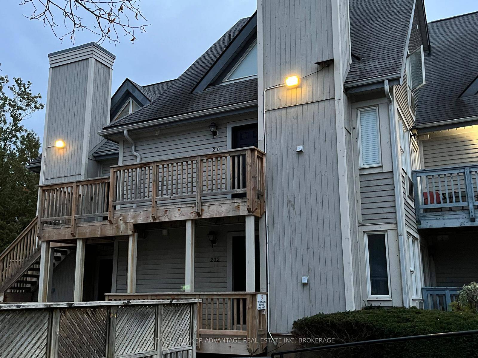 Welcome to North Creek Resort, your cozy mountain retreat just minutes from the slopes of Blue Mountain Resort !