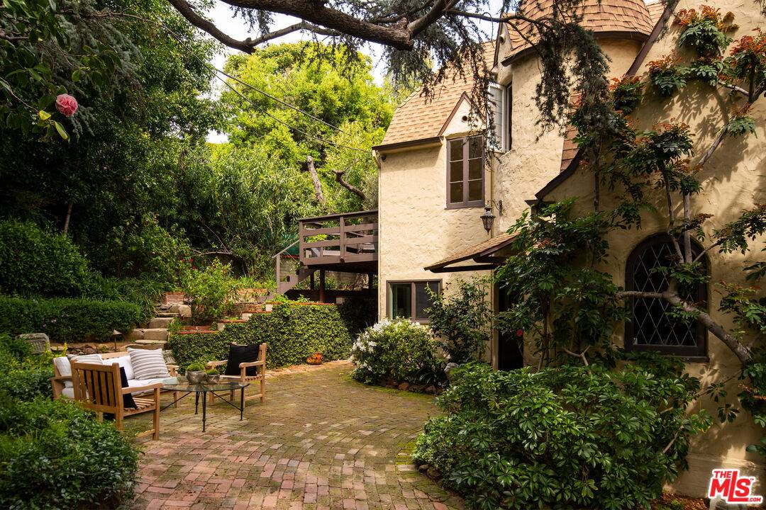 1232 Hilldale Ave 6BR Sunset Strip La