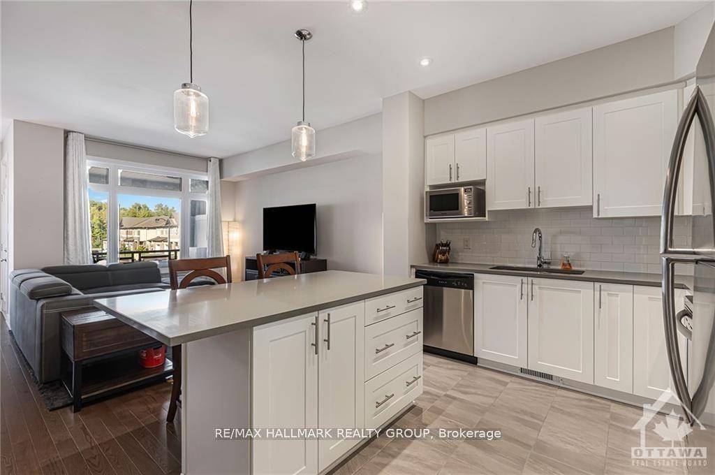 Welcome to this beautifully maintained, bright, and modern Richcraft townhome offering 2 spacious bedrooms and 3 bathrooms across three well designed levels.