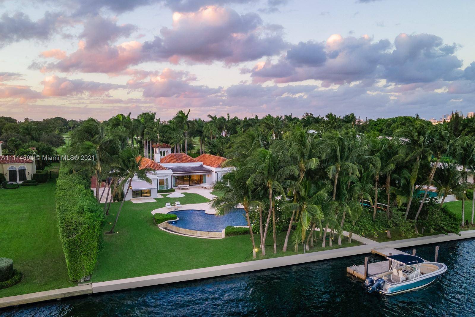 Step Inside With Me ! 29 Indian Creek Island Road is primely positioned on the Gold Coast of Indian Creek Village.