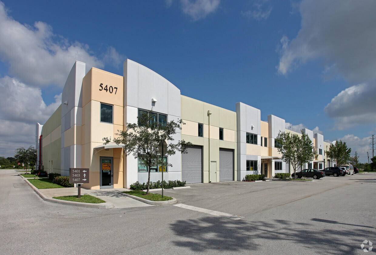 All Air Conditioned office warehouse 1, 628 sf includes large open warehouse area with small office area.