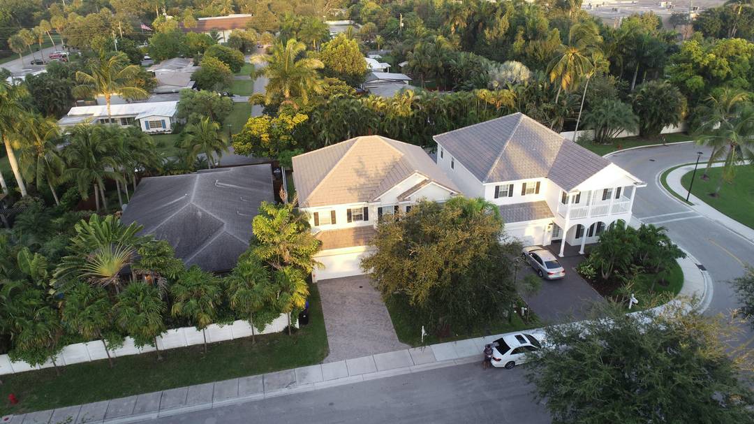 GATED COMMUNITY OF LA PRESERVE !