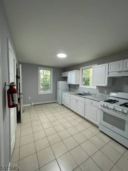 Welcome to 256 S 11th St in Newark !