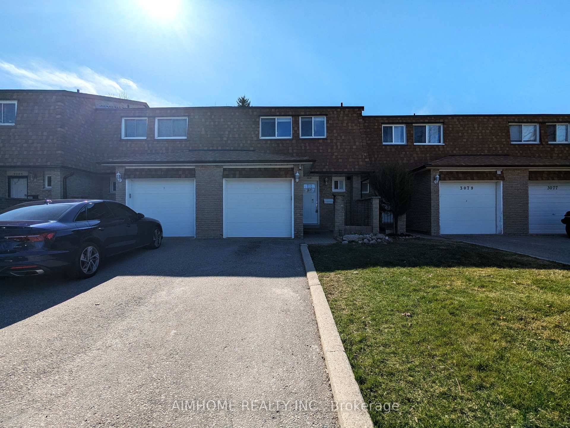 Newly Renovated 4 2 Bedroom Townhome Available In Highly Desirable Warden amp ; Finch Area.