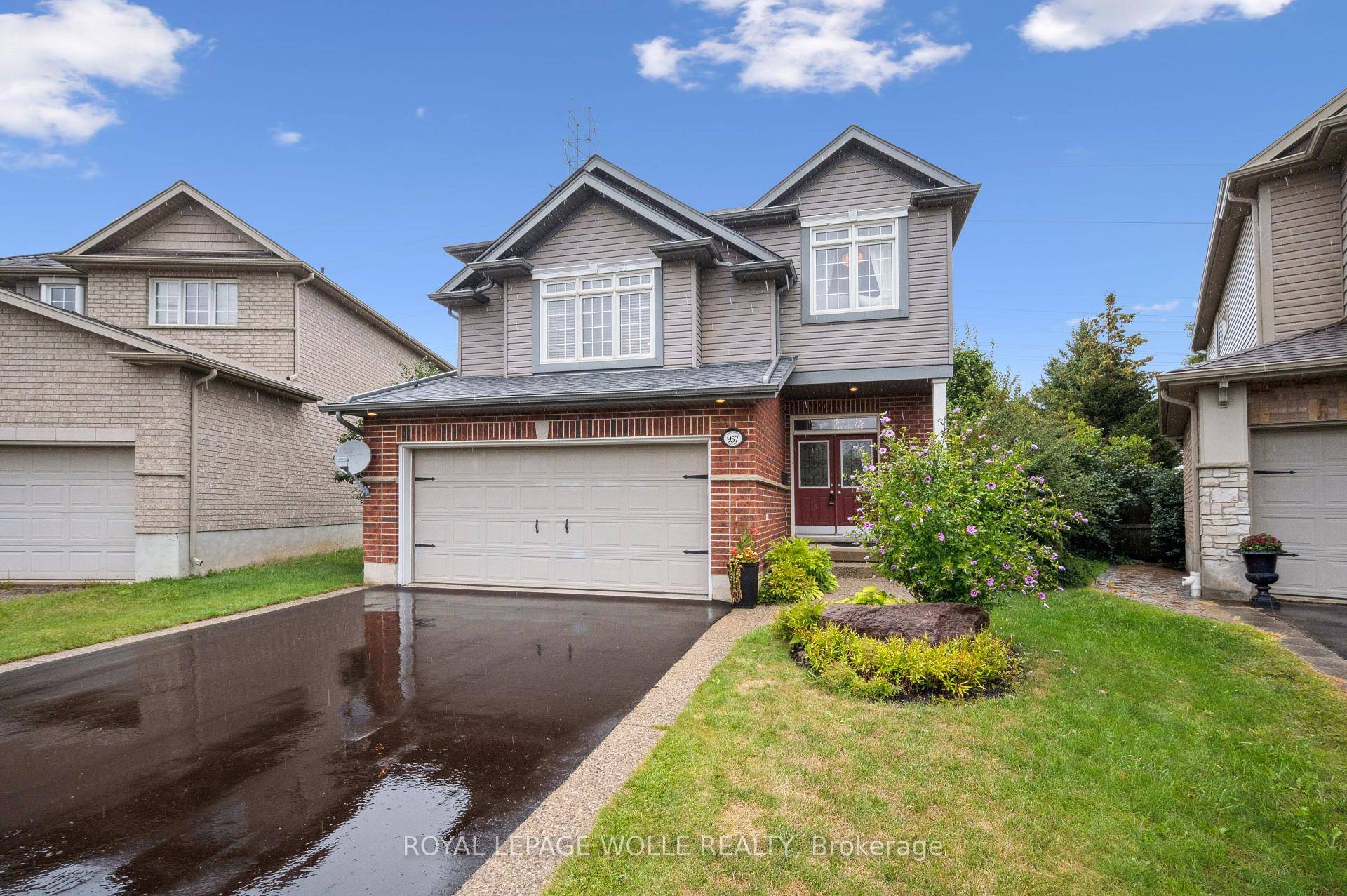 Nestled on a serene, PIE SHAPED GREENBELT LOT on a quiet court location in the coveted Huron Park neighborhood, this stunning Freure built residence masterfully blends elegance with modern functionality.