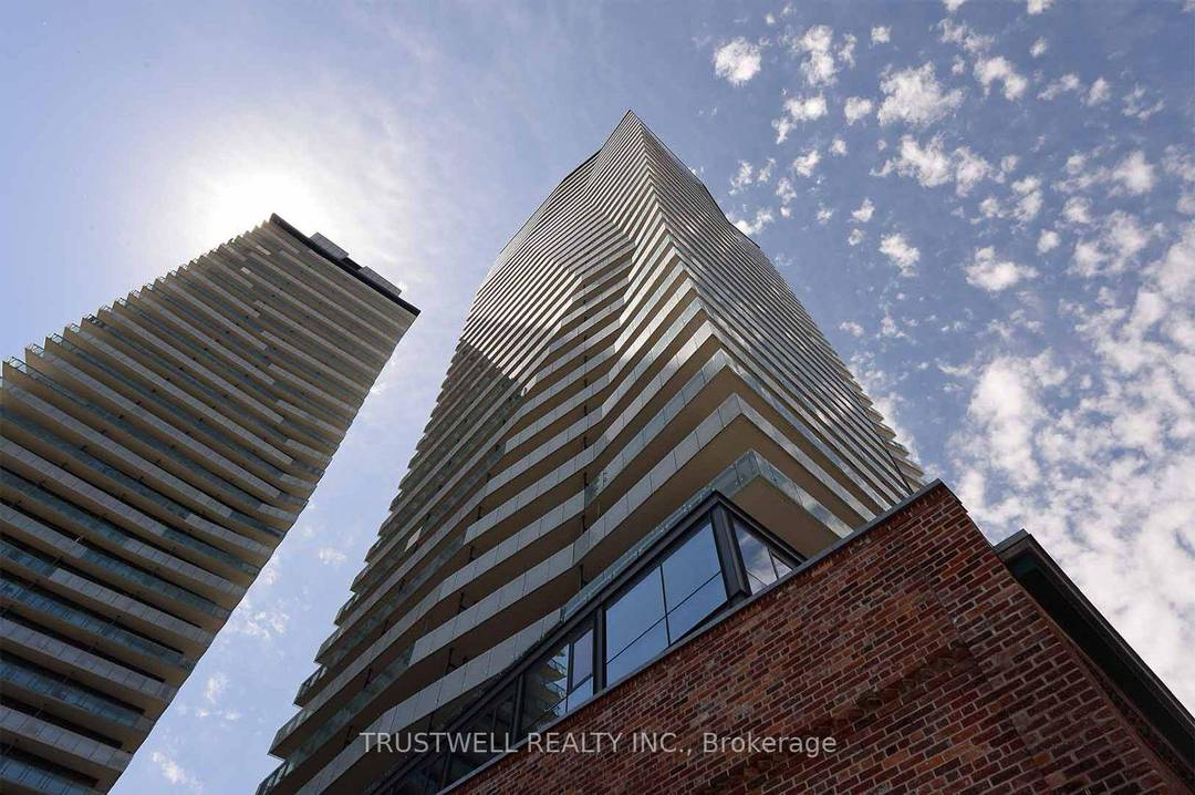 Experience the charm of Toronto's iconic Distillery District, where cobblestone streets, art galleries, fine dining, and vibrant culture come together.