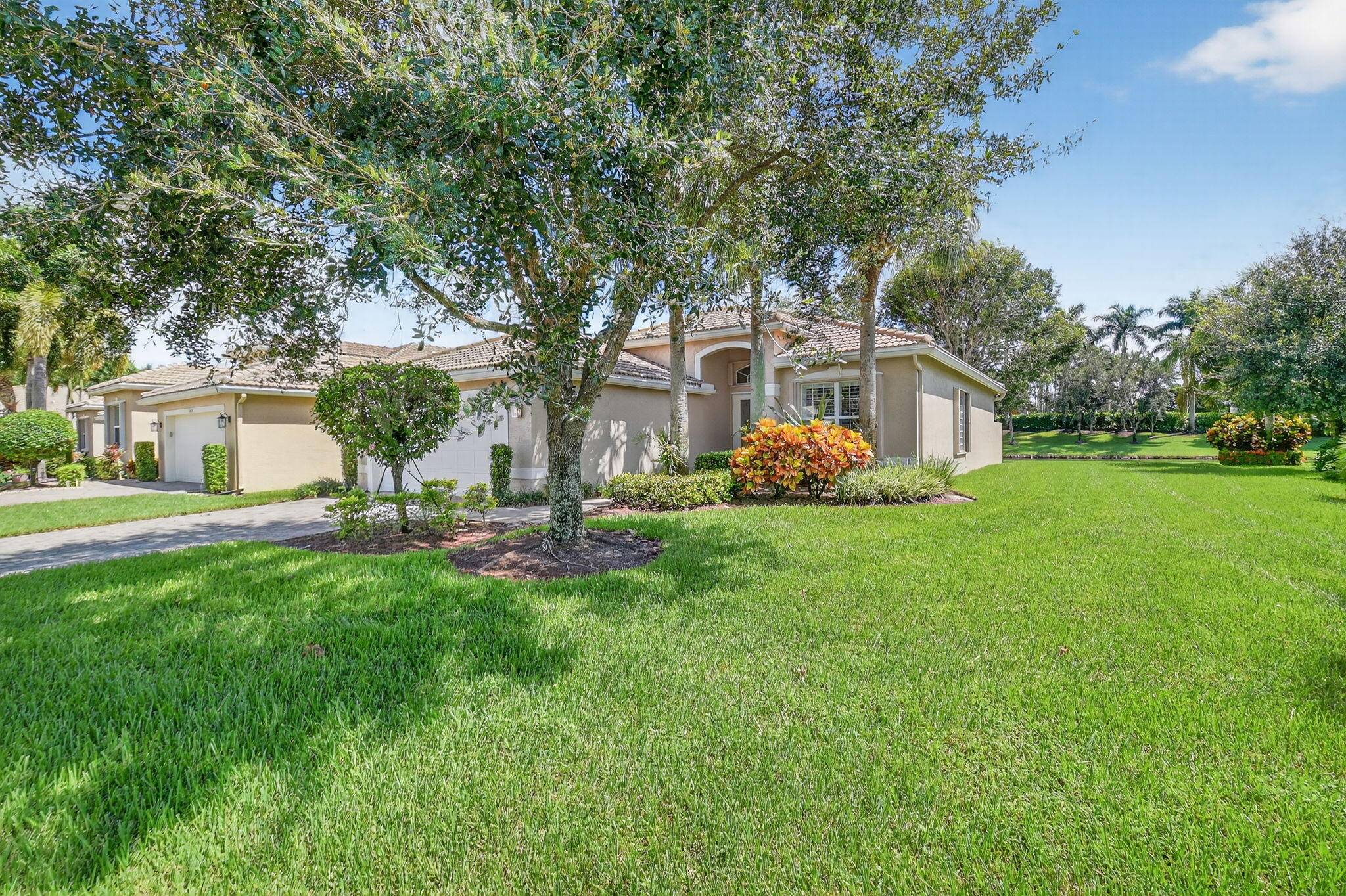 Immaculate 3BR 2BA lakefront Isabelle model in the highly sought after 55 community of Valencia Reserve.