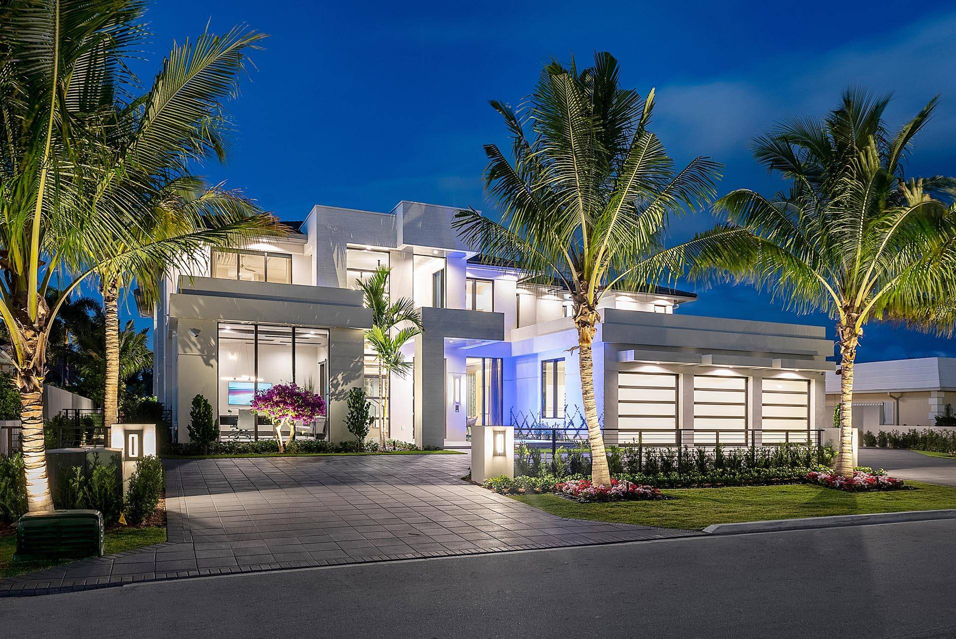 329 Royal Palm Way is a Brand New Golf Course SRD Building Corp.