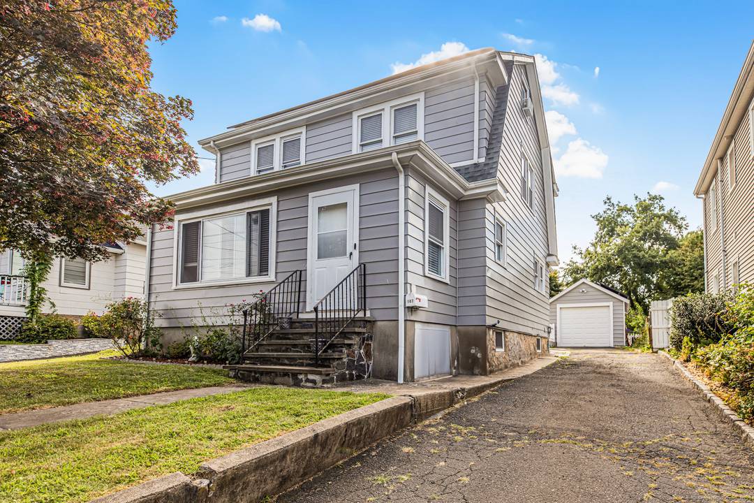 Renovated property in the Waterside of Stamford.