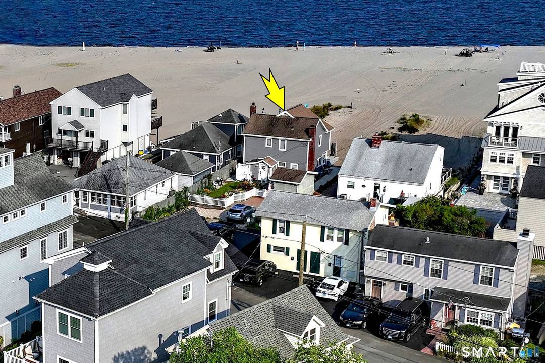 Furnished Waterfront Winter Rental Utilities Included !