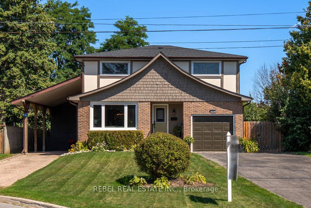 Welcome To 738 Spragge Cres, Perfectly Situated In Cobourg's Desirable West End On A Quiet Cul De Sac With A Private Setting.