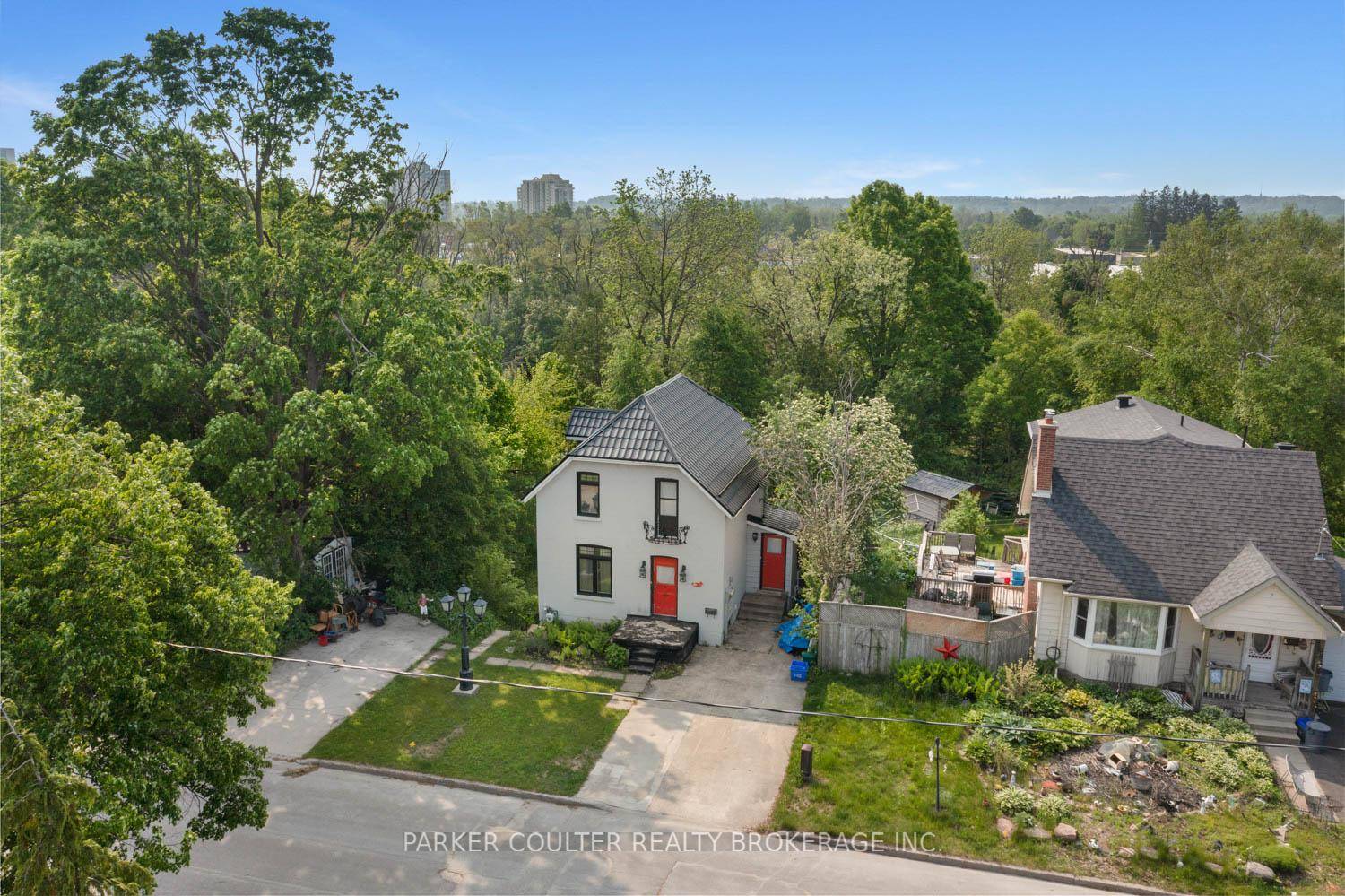 Welcome to 43 Perry Street in Barrie, ON.