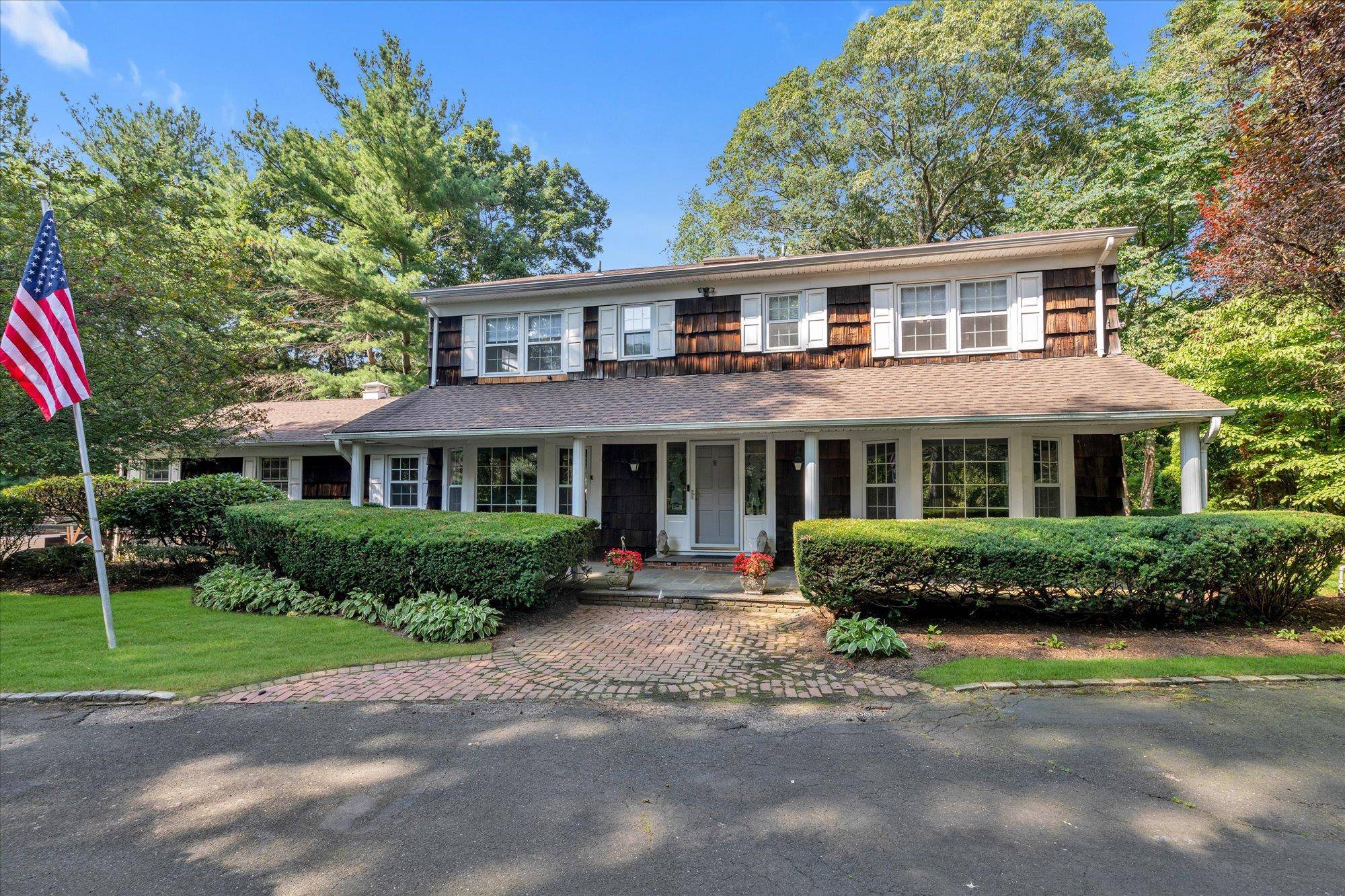 Welcome to your dream home in the prestigious Brookville neighborhood, located within the highly sought after Jericho School District.