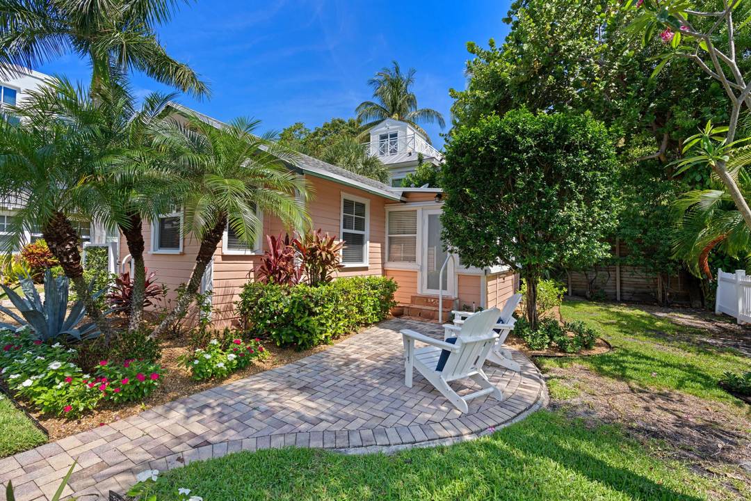 Within the heart of Delray Beach's Marina Historic District, one of four 1920's historic cottages is now available to rent.