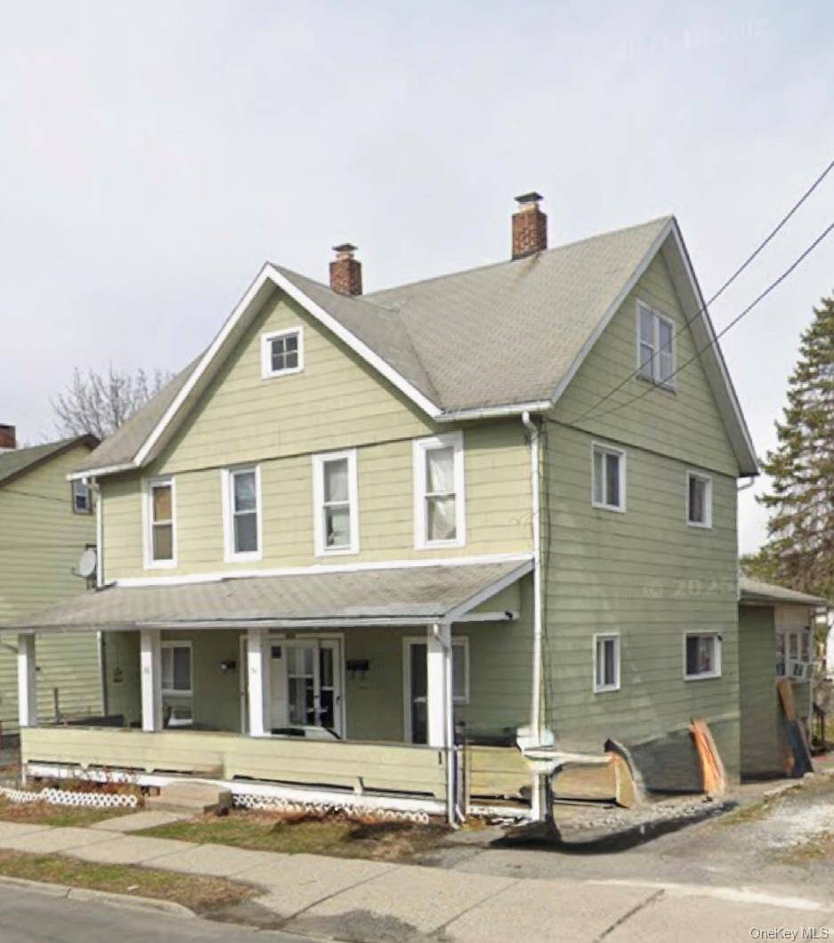 2 Family income producing property close to parks, schools, and thriving down town Middletown.