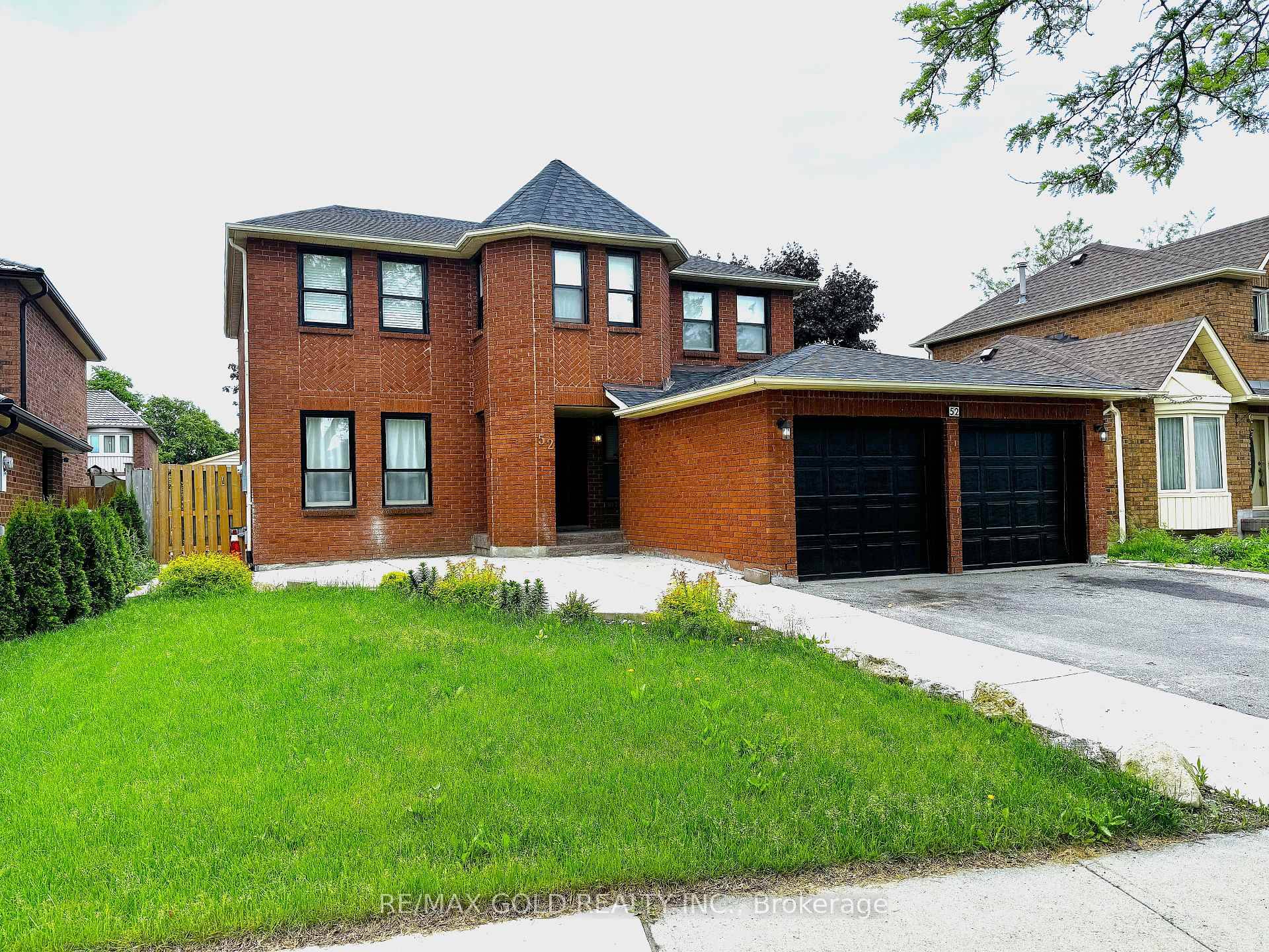 Absolutely Stunning Detached Home featuring 5 spacious bedrooms and a well designed, functional layout.
