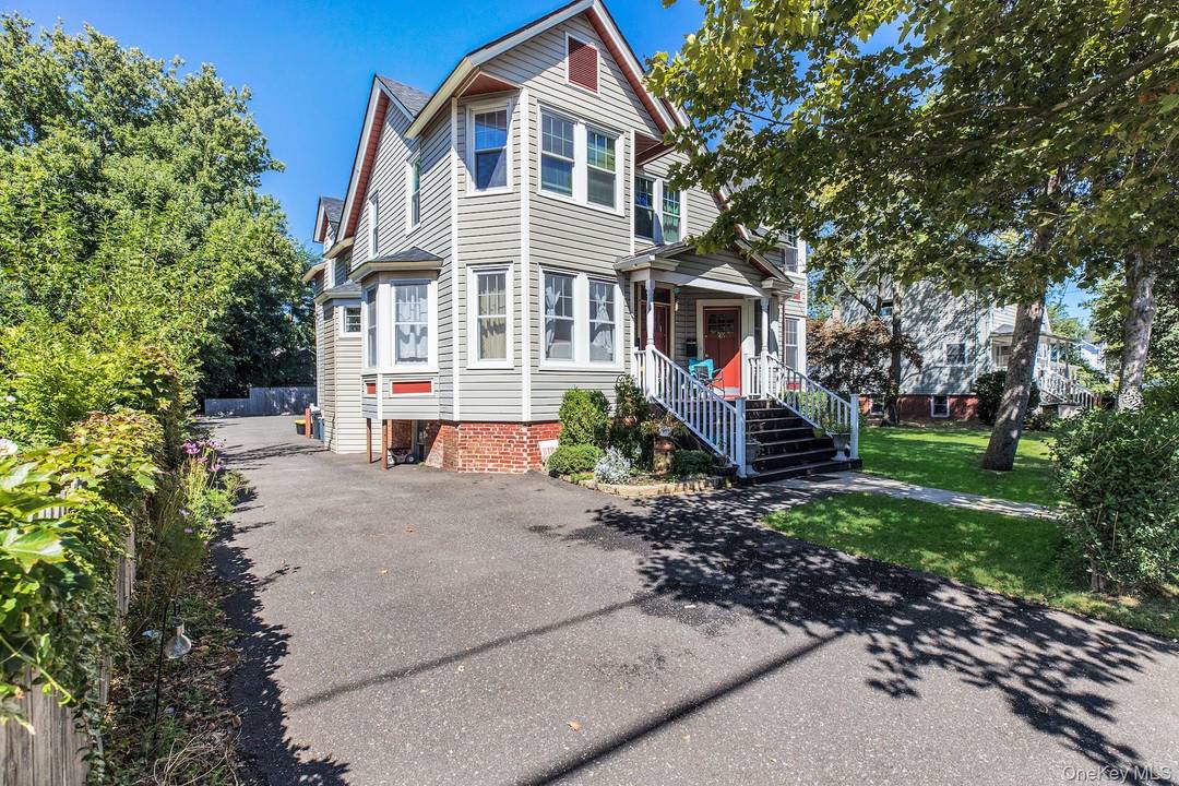 Pristine luxury 3 bedroom, 1 bath 2nd floor unit featuring a private entrance and off street private parking.