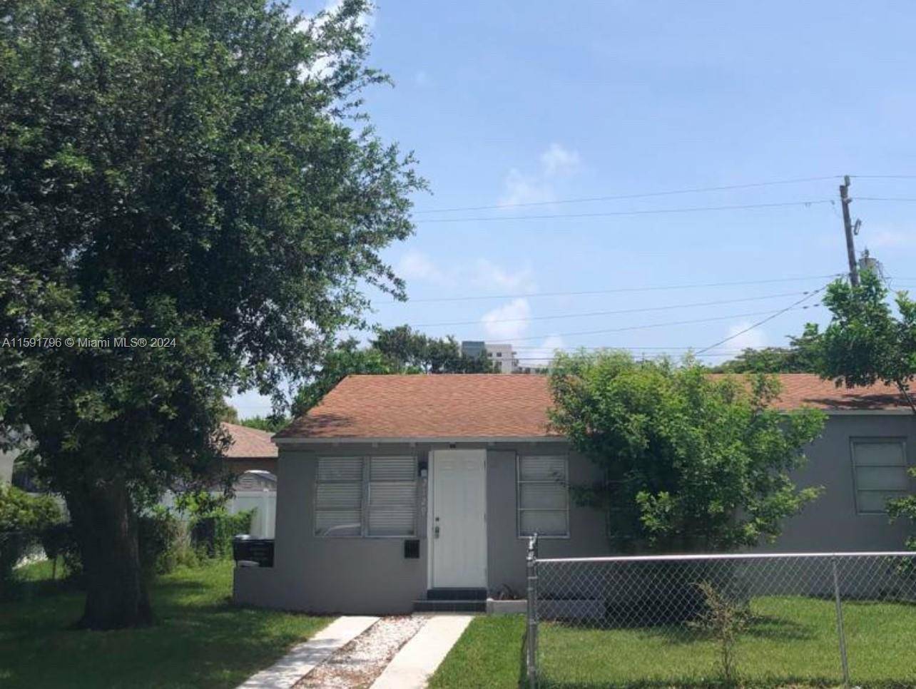 Price reduced to sell State of the art, substantially renovated 3 1 single family home in the heart of Hollywood !