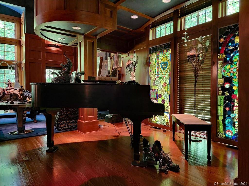 Stunning reduction amazing, once in a lifetime opportunity to purchase the late great, Jim Steinman's home curated collections which have been left in situ, including the very piano from which ...