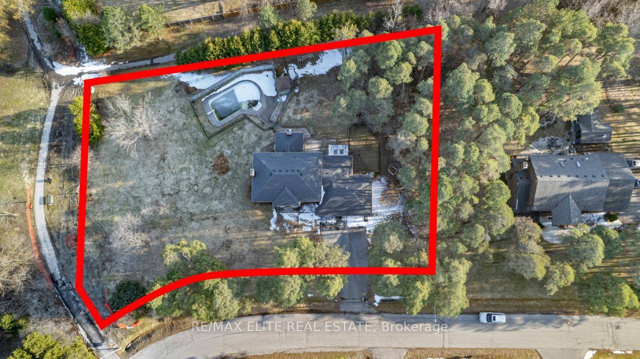 Prime investment opportunity on a massive 226' x 168' lot in Richmond Hill's sought after Oak Ridges community.