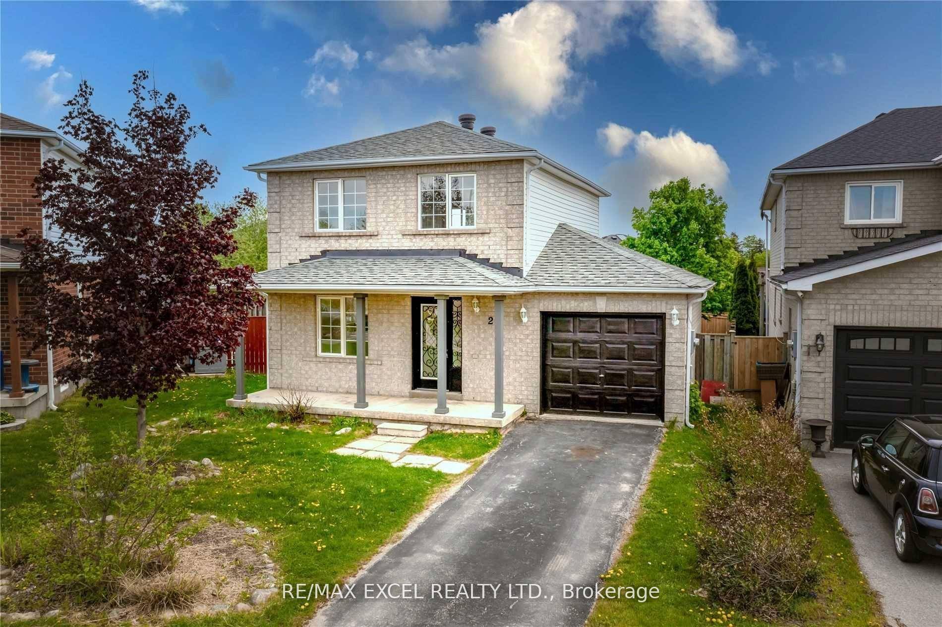 Welcome to 25 Golds Crescent, a beautifully maintained 2 storey detached home for lease in the sought after Holly community.