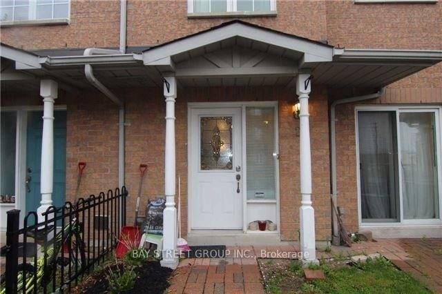 Hardwood Floors Throughout ; Stainless Steel Fridge And Stove, Bright, And Spacious 4 1 Bdrm Home In Unionville !