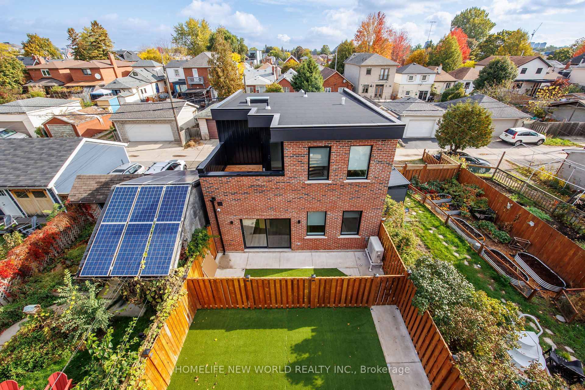 Welcome to 43 Batavia Avenue a brand new, never lived in 3 bedroom, 3 bathroom home offering the perfect blend of modern comfort and unbeatable location.