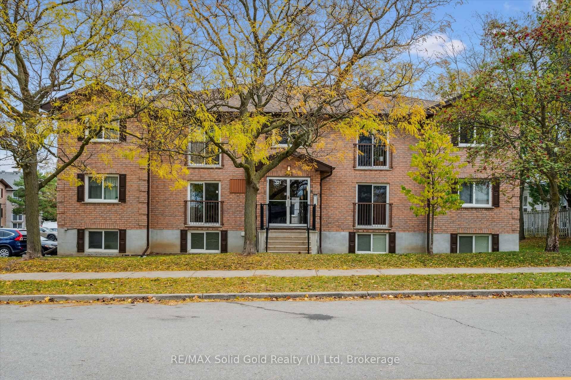 COMPLETLY RENOVATED. Perfect investment or Starter unit.