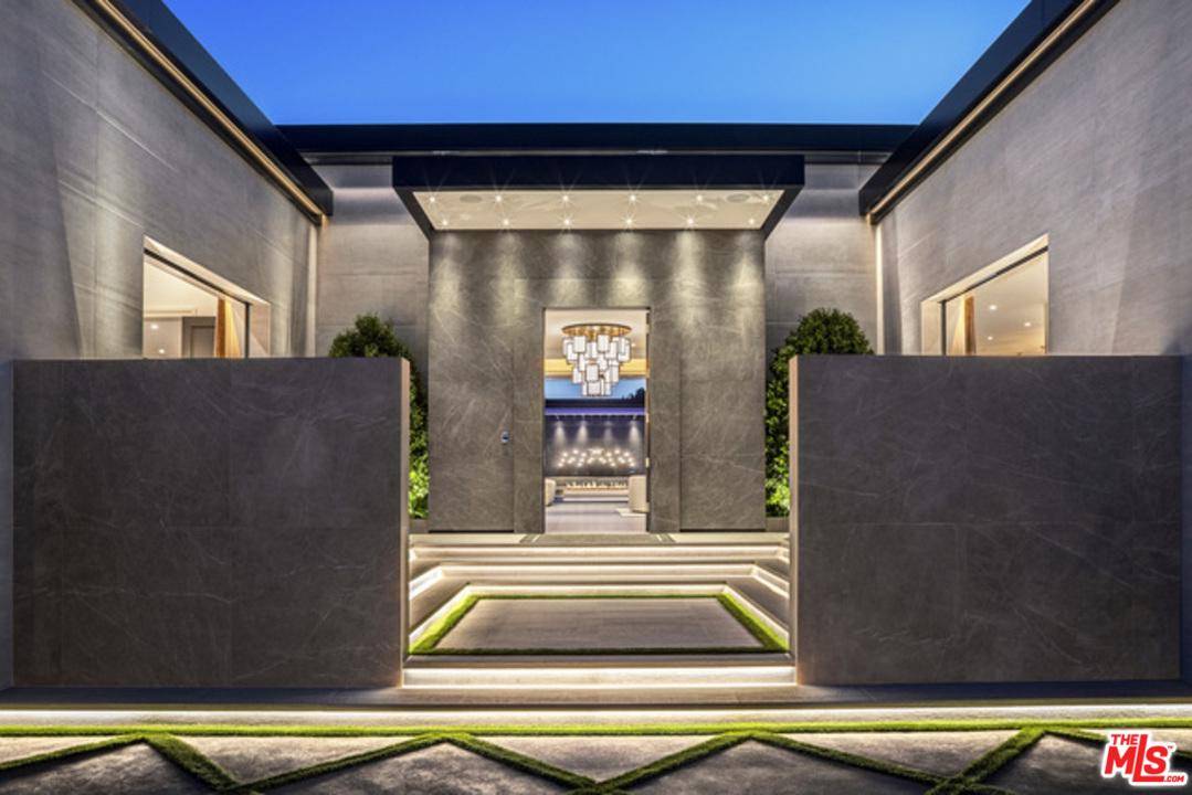 145 N MAPLETON DR Bel Air LA