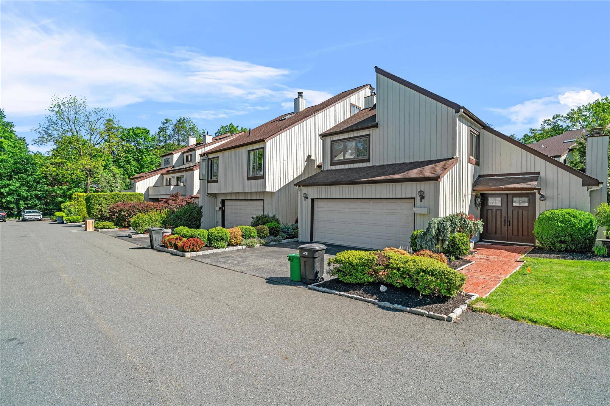 Welcome to Ramapo Cirque, one of the most beautiful, gated communities in all of Rockland County.