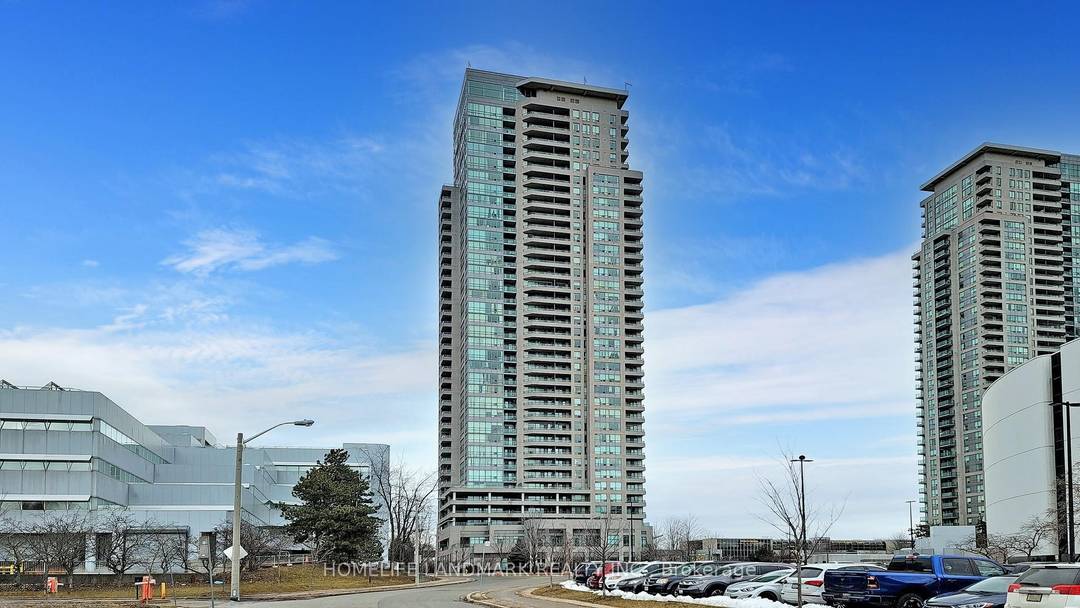 Spacious Two Bedroom Furnished Crorner Suite on the 8th Floor with Unobstructed North West Views.