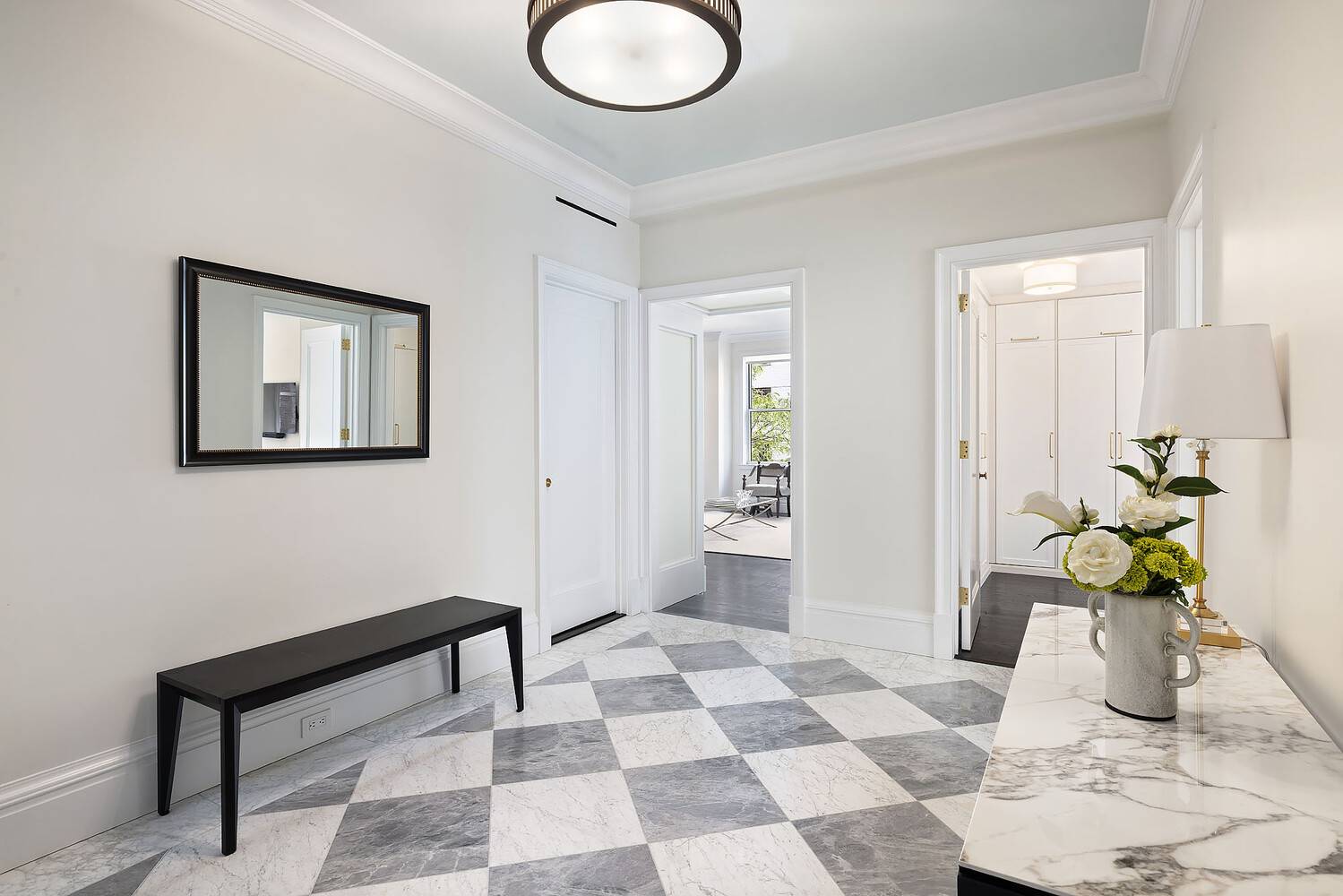 Mint Condition 6 Room Apartment Welcome to 4N at 910 Park Avenue, a stunning, bright and mint, renovated two bedroom and staff room apartment !