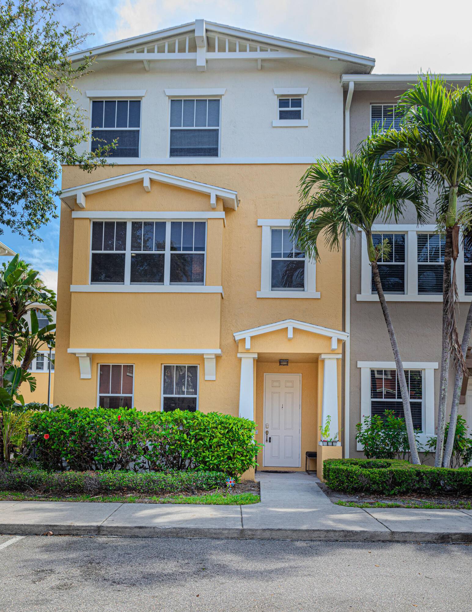 Spacious 4BR 3. 5BA corner townhome with 2 car garage in a beautifully maintained guard gated community offering 24 hour security and resort style amenities.