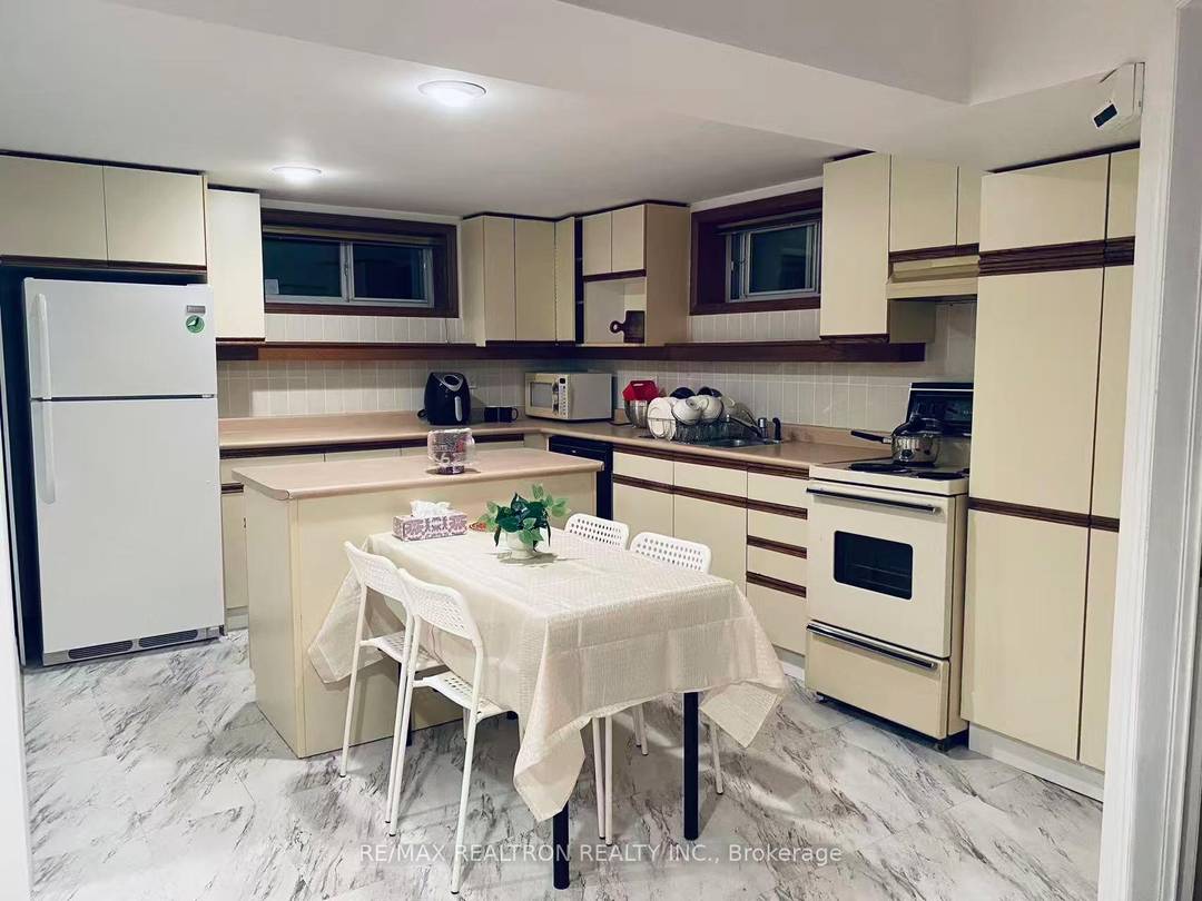 Fully Furnished Sept Entrance Basement Unit Unbeatable Location !