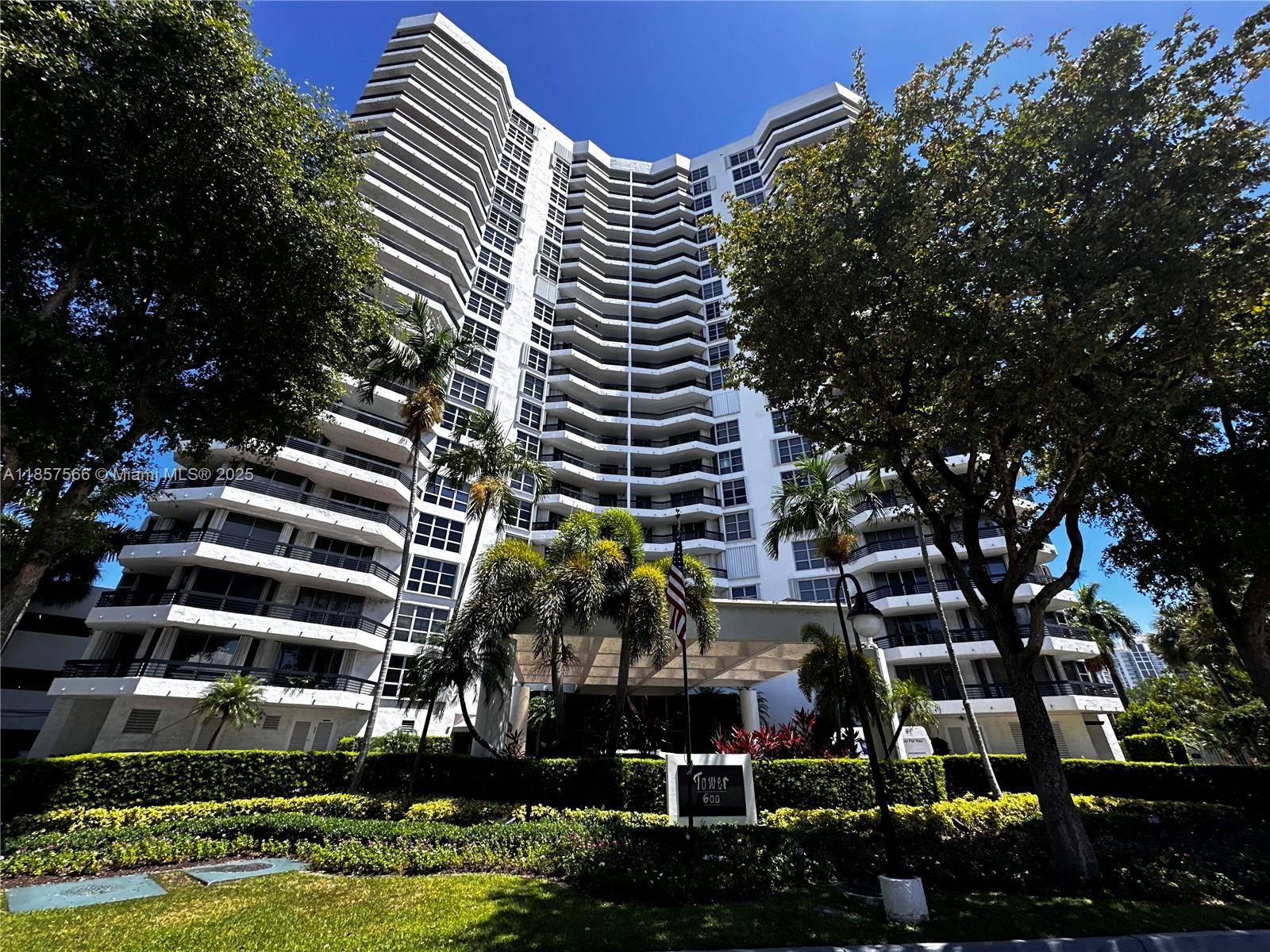 Modern amp ; sun filled condo in Mystic Pointe Aventura.