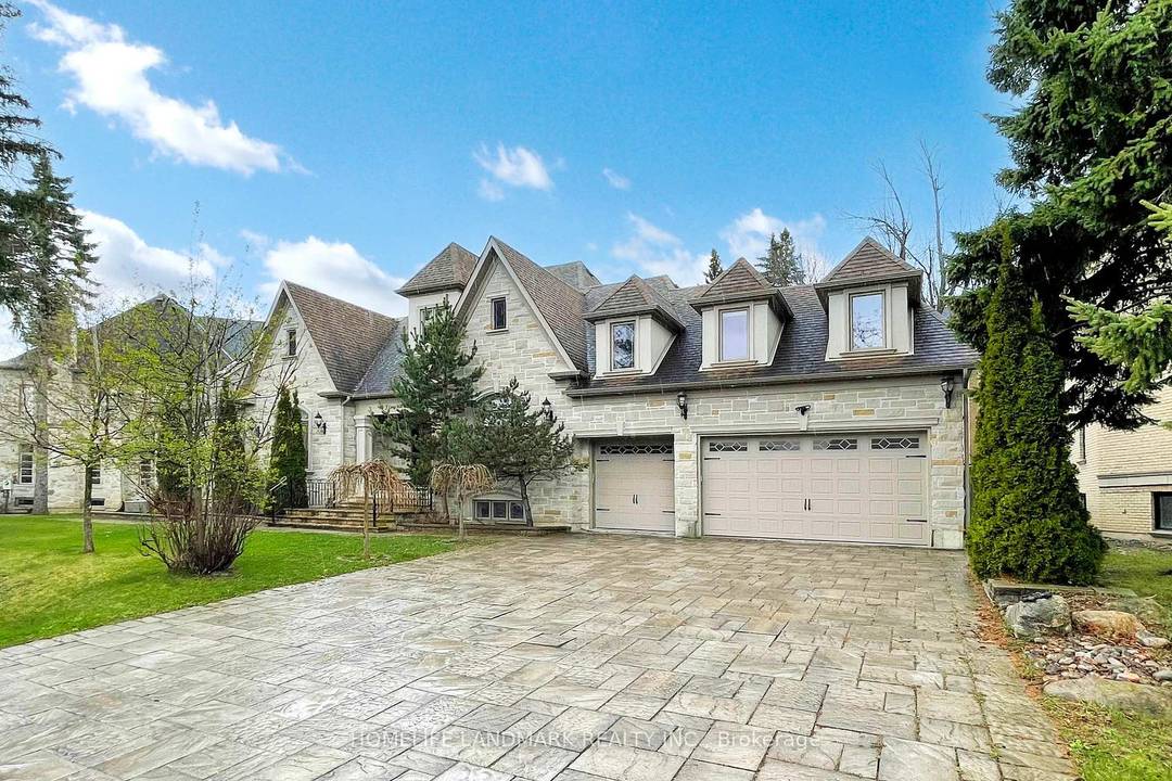 You Must See This Magnificent Home Sitting On A Extra Wide Huge Lot !