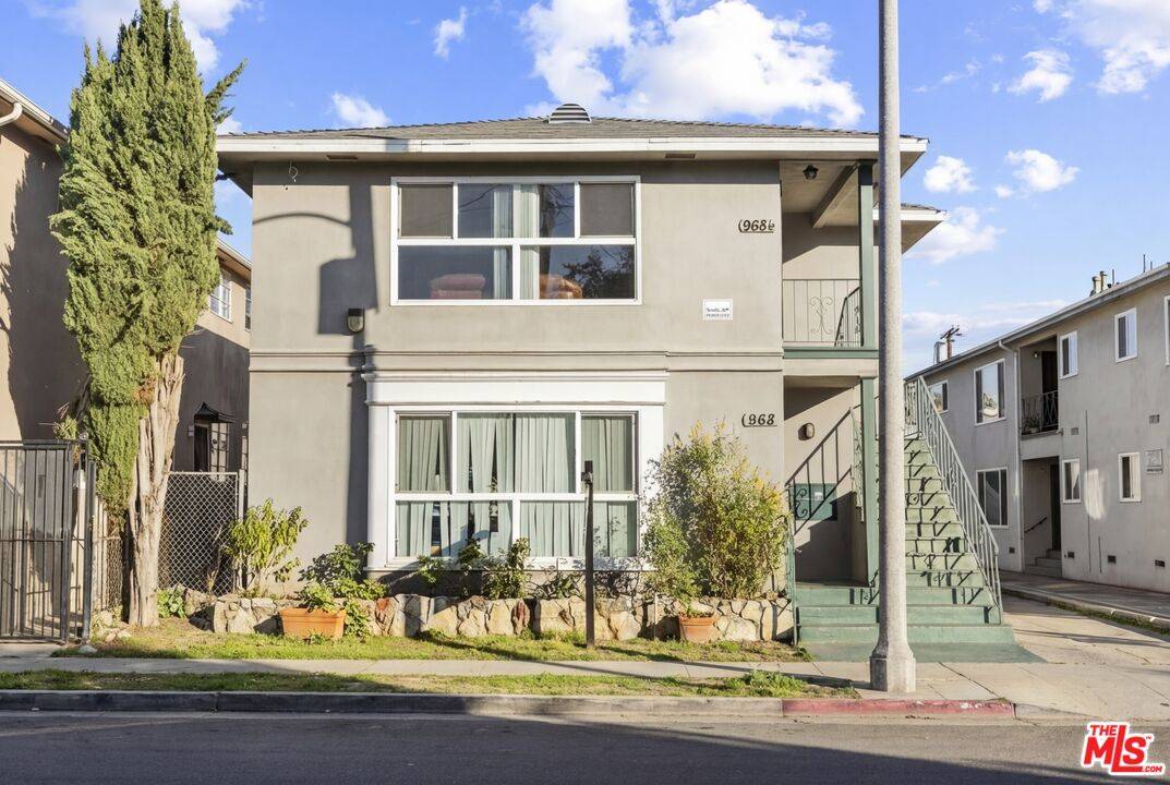 966 N Serrano Ave 4BR La