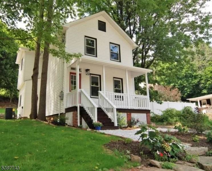 BACK ON MARKET ! PRICE ADJUSTMENT !