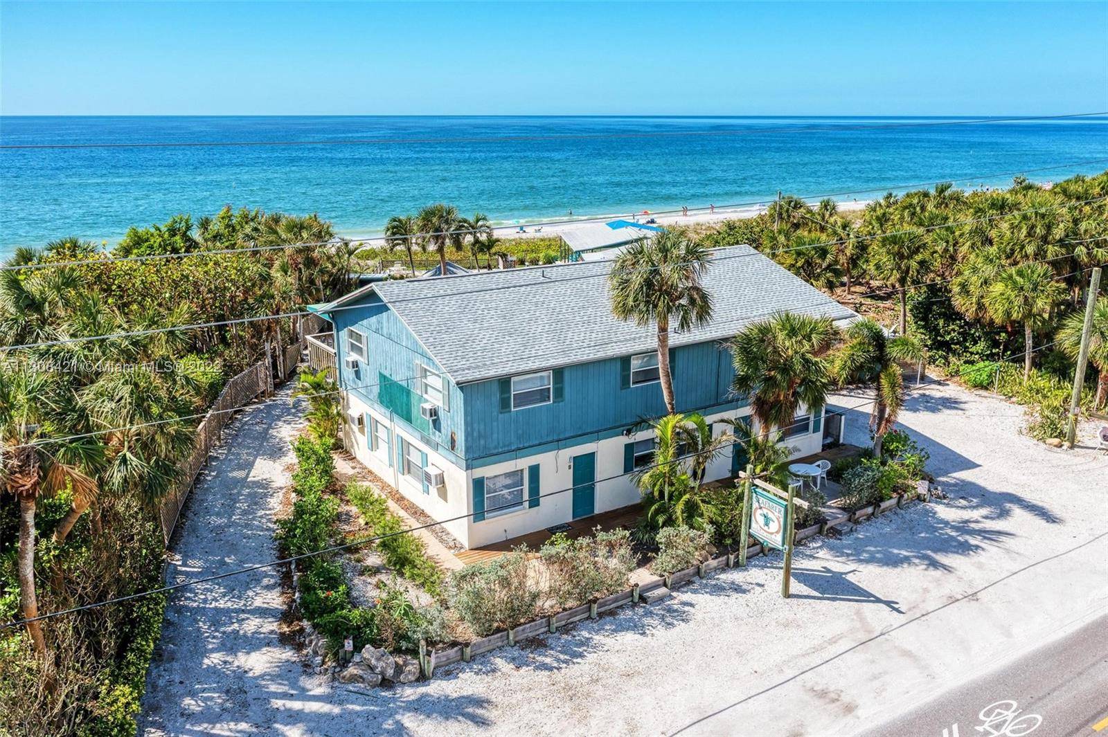 The Seafarer Beach Resort is a beachside resort on Manasota Key, Florida with a beach and a pool.