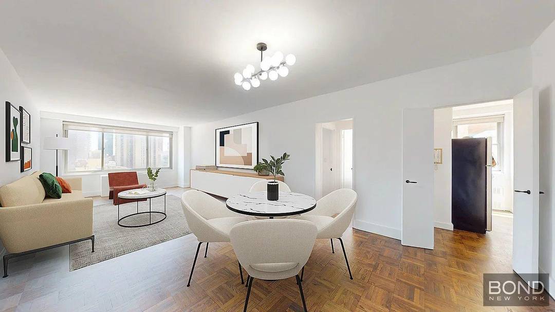 Perched on the 15th floor of one of the Upper East Sides premier full service cooperatives, this beautifully renovated and oversized one bedroom home offers open city views and an ...