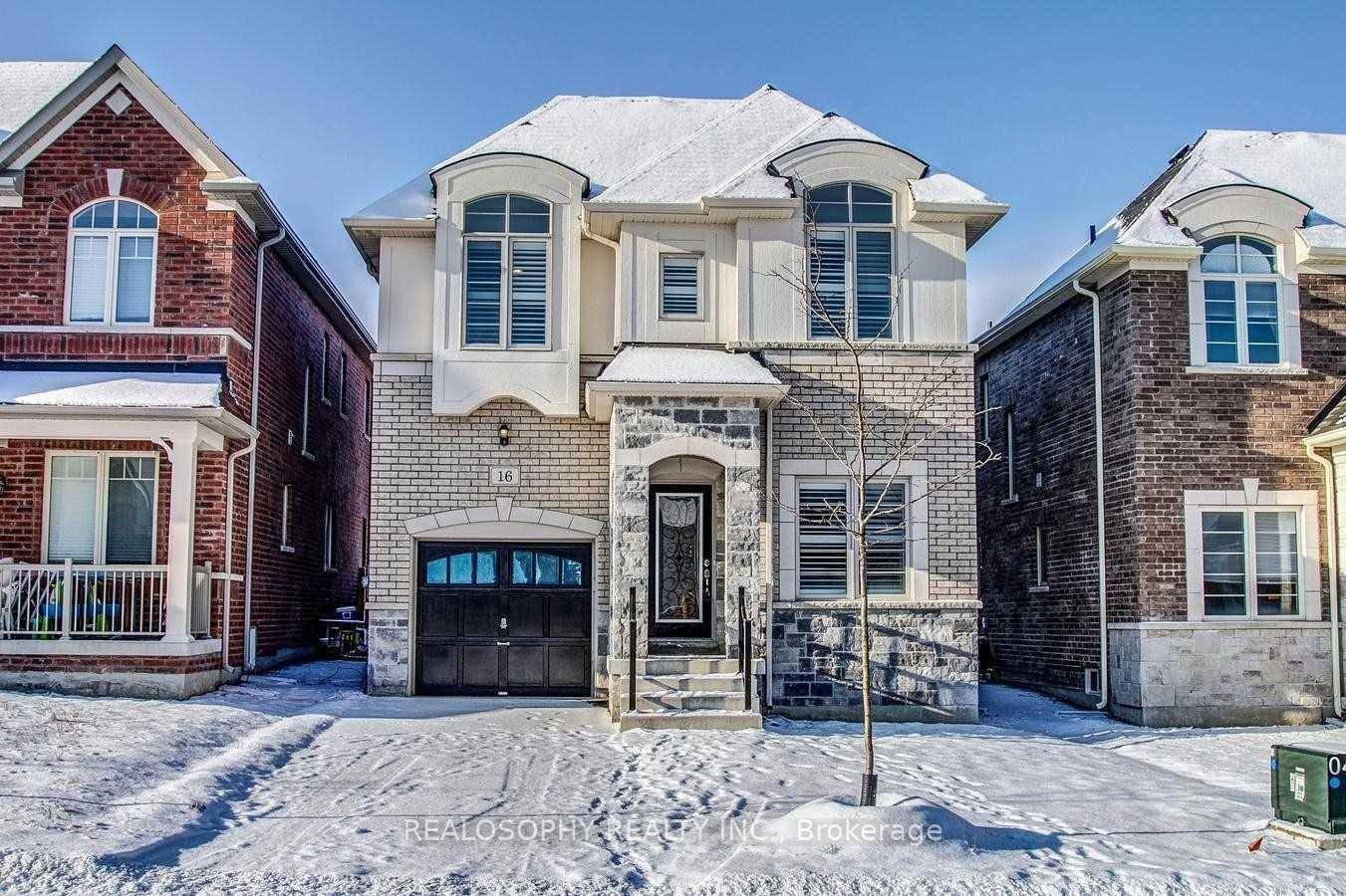 Discover the perfect blend of elegance and functionality in this exceptional property.