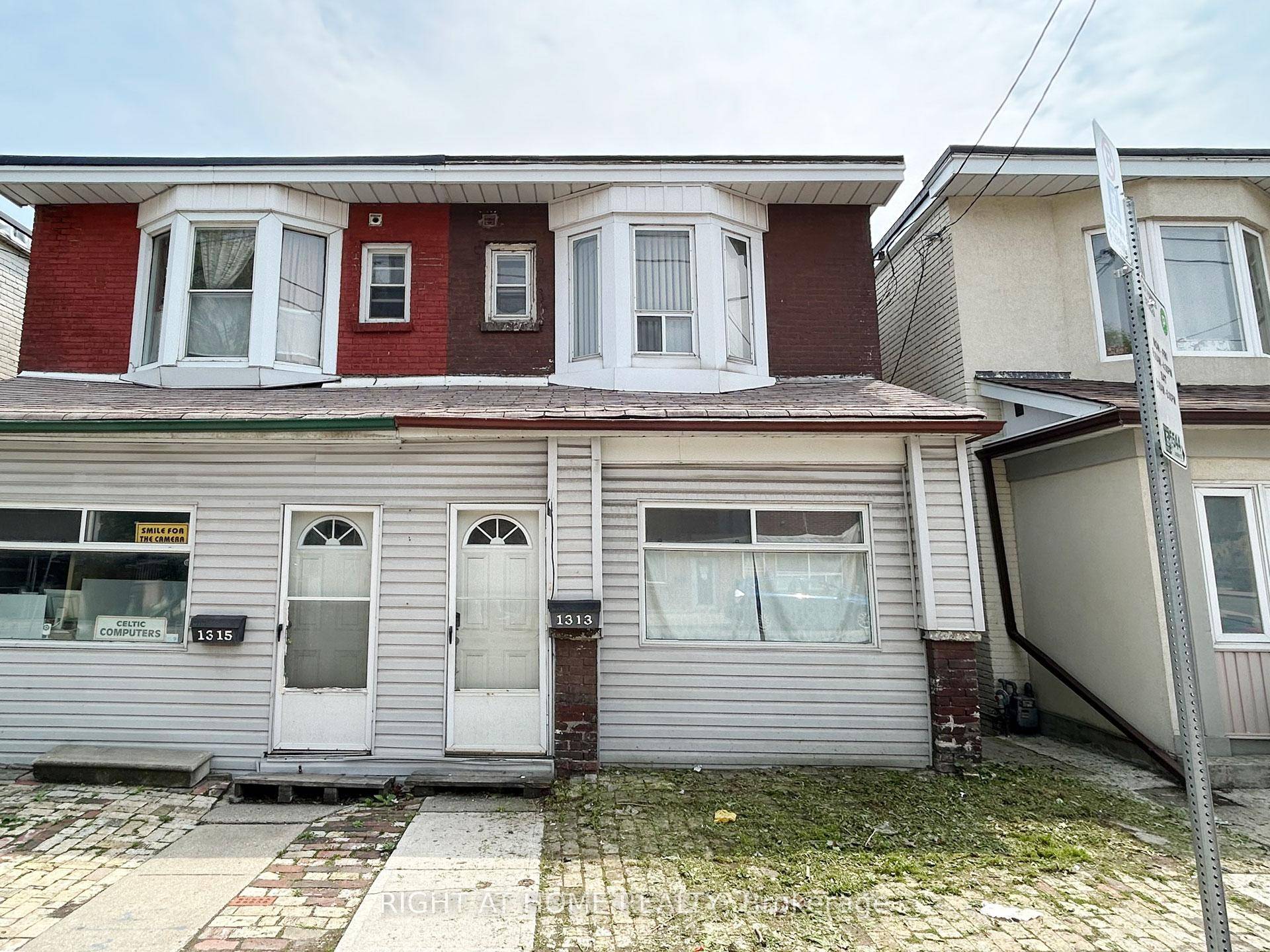 Prime Investment Opportunity in Toronto's Gerrard Coxwell Area.