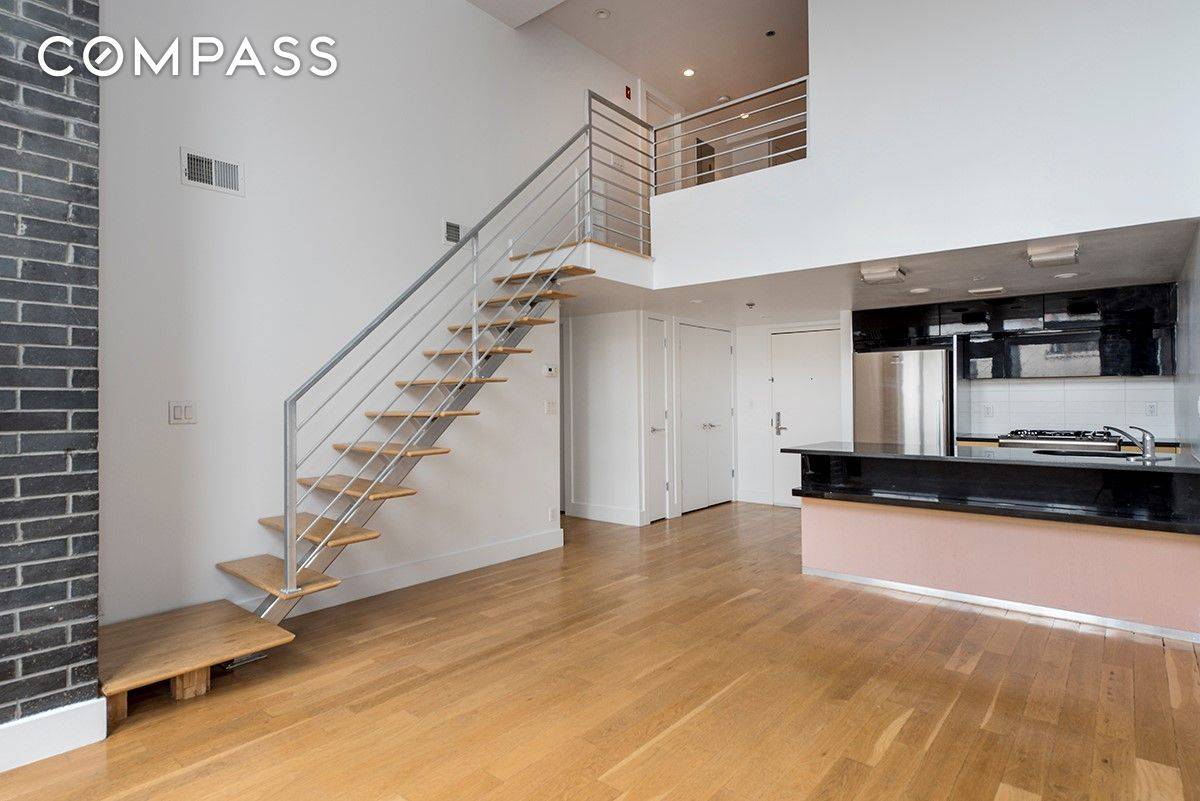 Spacious amp ; Sun Drenched Convertible 3 Bedroom Loft Style Residence in the Heart of Clinton Hill Welcome to 105 Grand Avenue, where classic Brooklyn charm meets modern living.