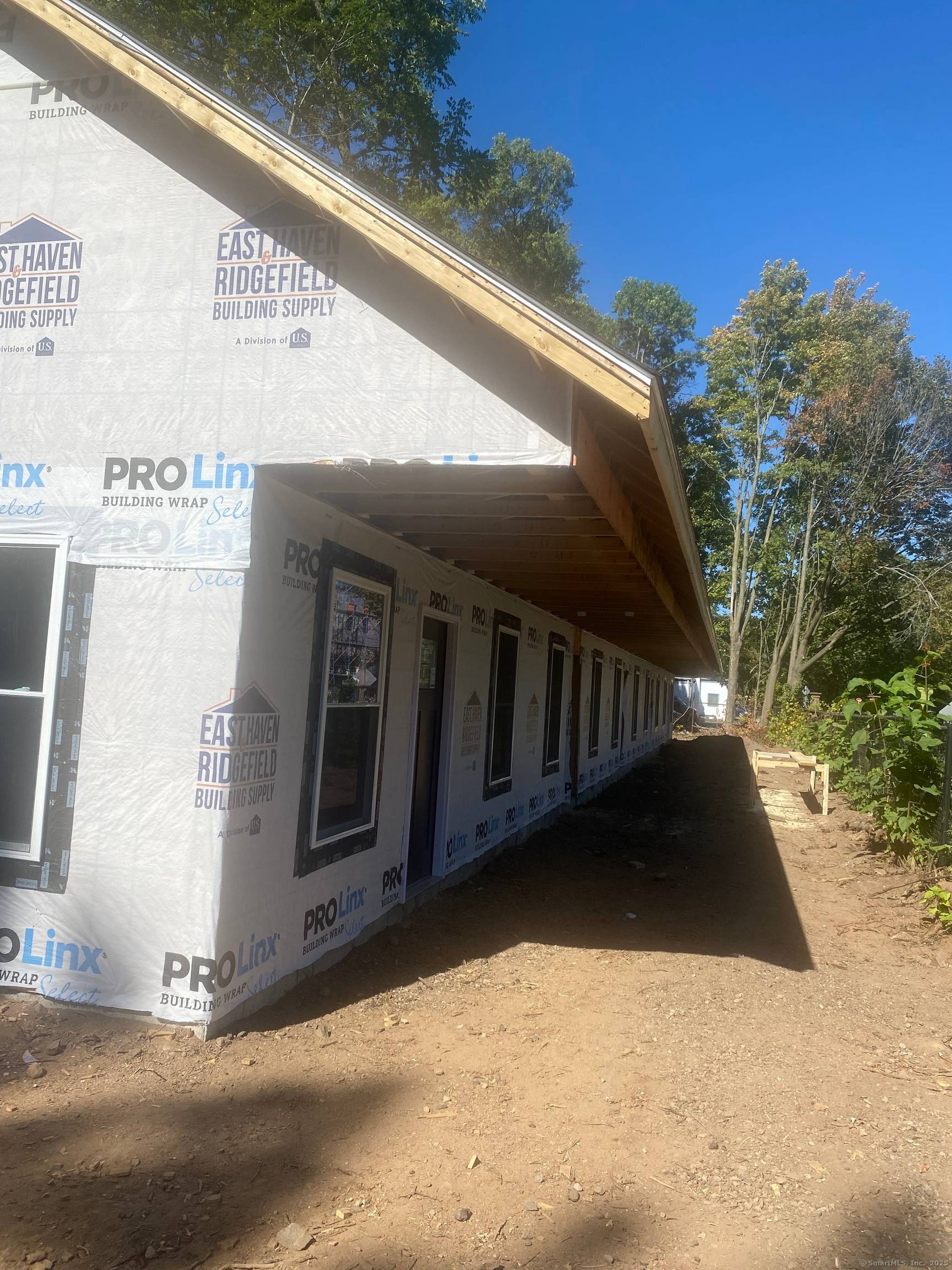 Brand New 5 Unit Multifamily in New Haven Exceptional investment opportunity in New Haven a newly built five unit multifamily property designed for strong rental performance and low maintenance.