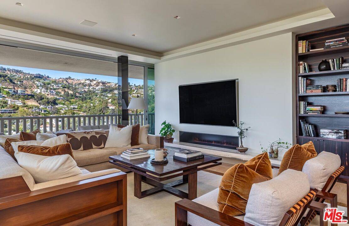 9255 Doheny Rd 2BR Sunset Strip La