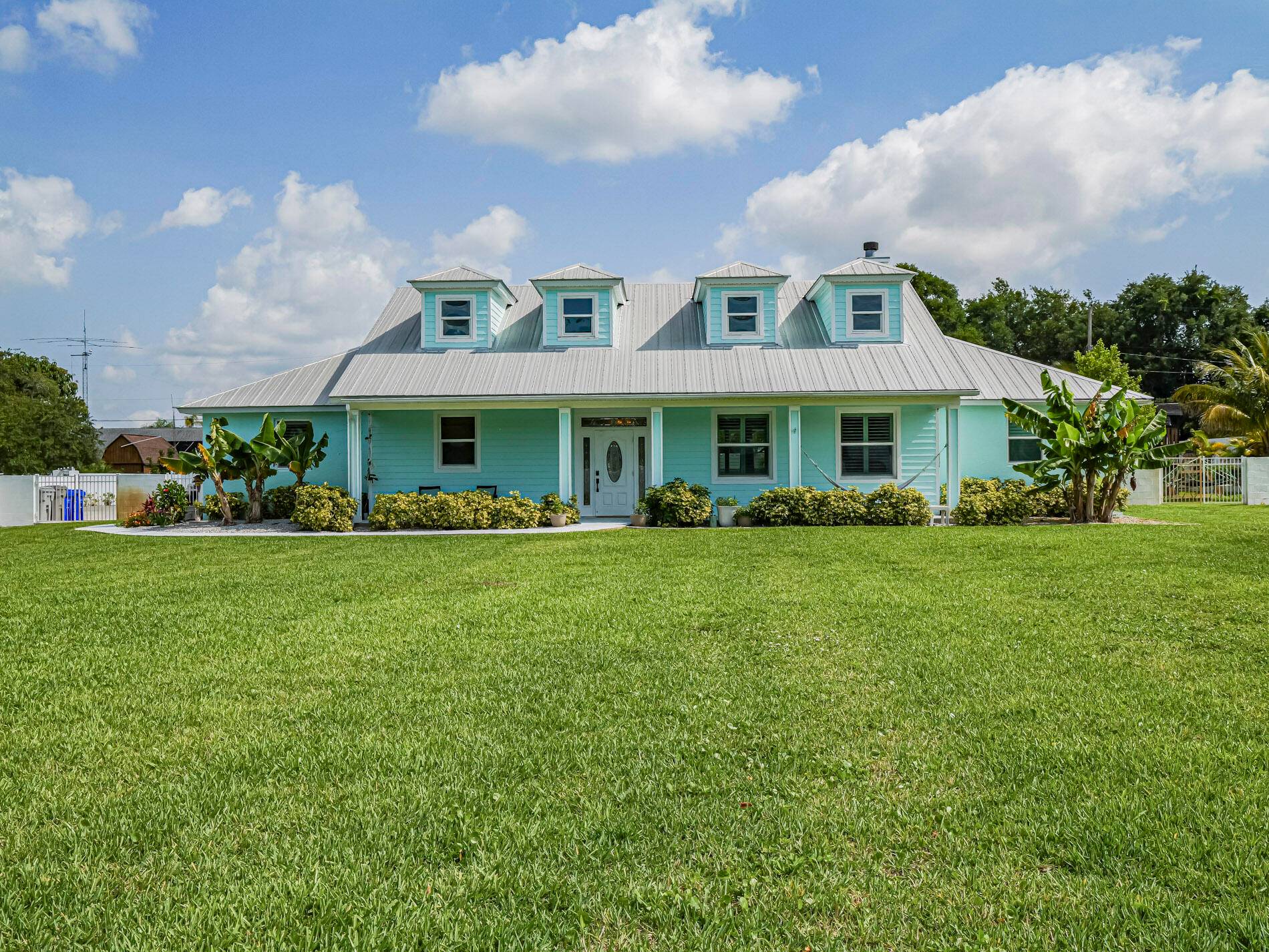 Almost 1 Acre ! Great Location.