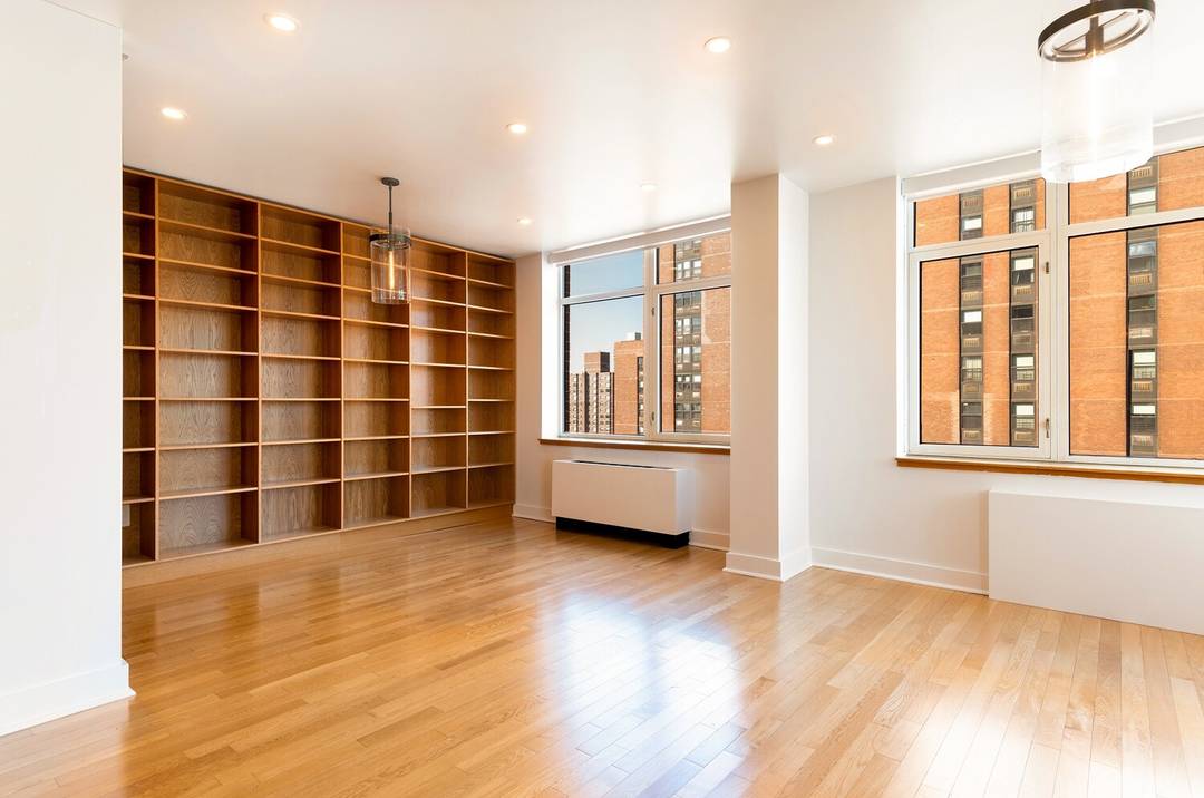 Move right in on July 1, 2026 to this stunning and generously proportioned condominium offering 3 bedrooms, 2.