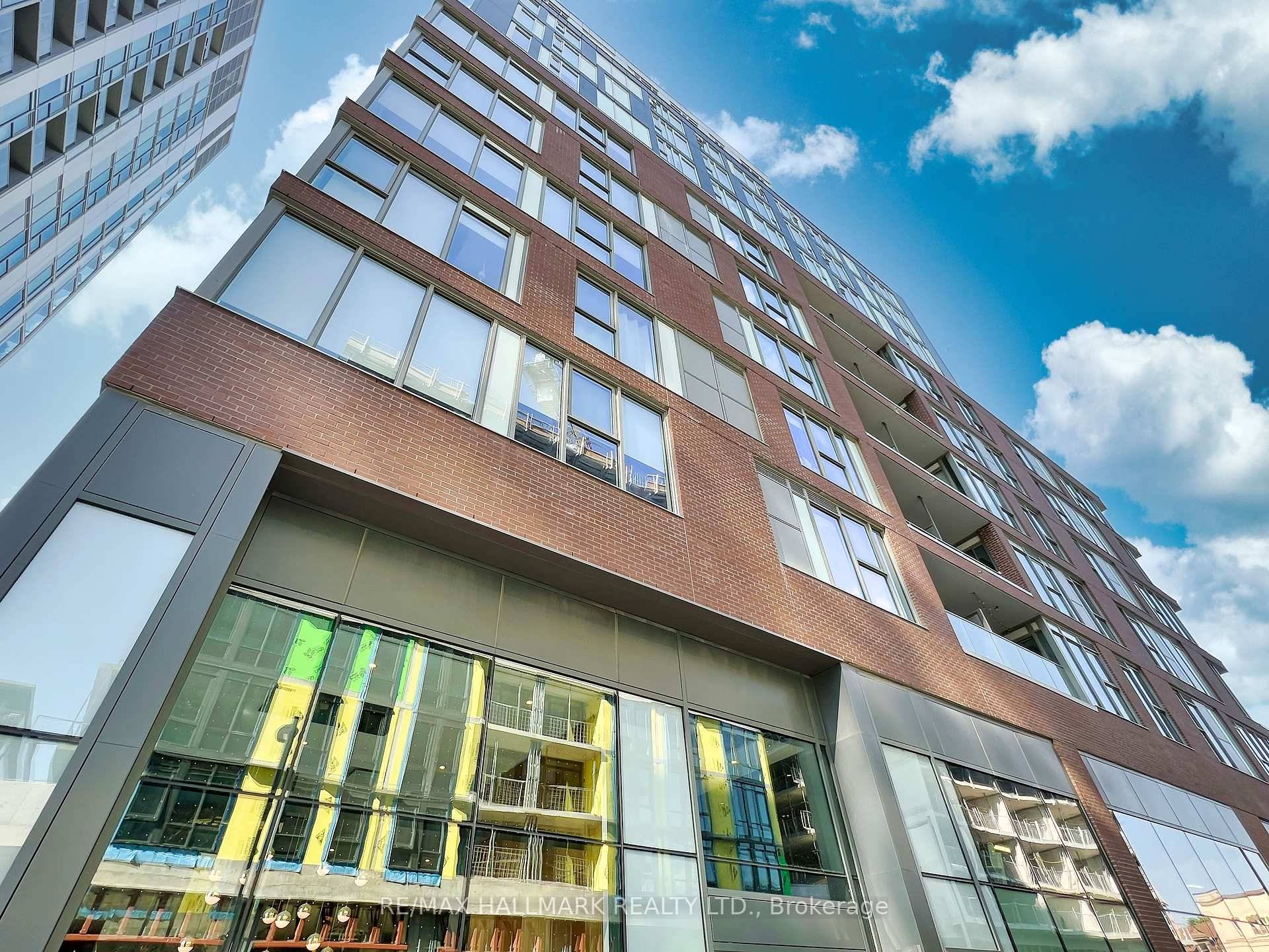 Stylish 1 Bedroom Condo with Premium Amenities at Broadview amp ; Queen.