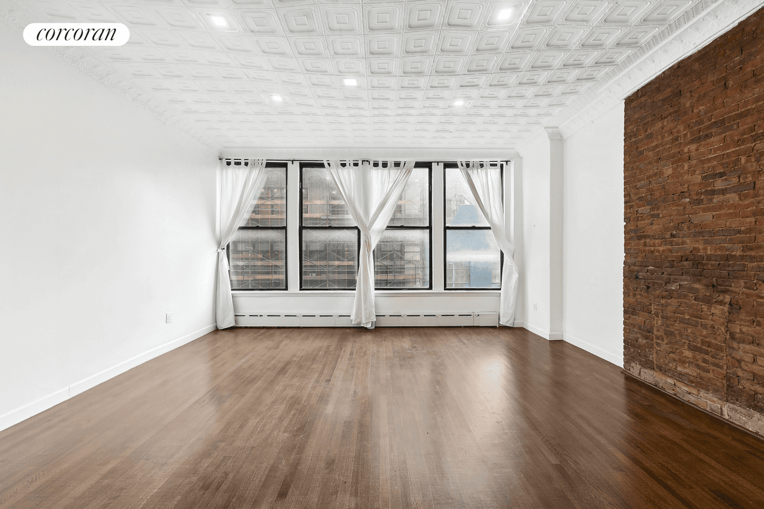Classic Chelsea Flatiron apartment, look no more !