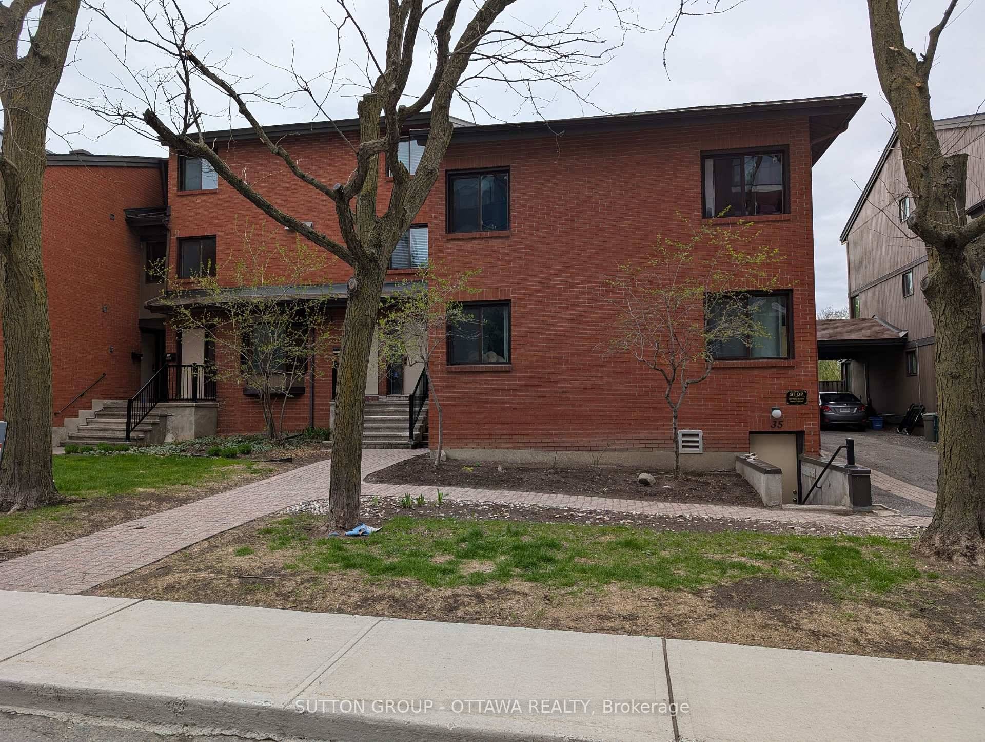 Spring into this ! Three bedroom main floor condominium in Sandy Hill near the Lees LRT station that has a walkout yard backing onto nature and a short walk to ...